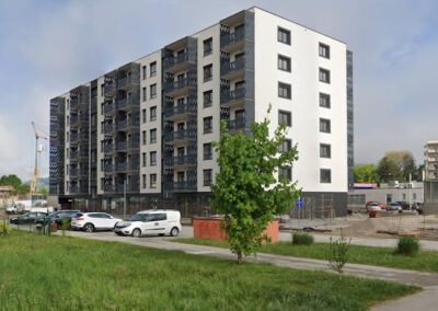 Stanovanjski blok Šolska ulica, Maribor